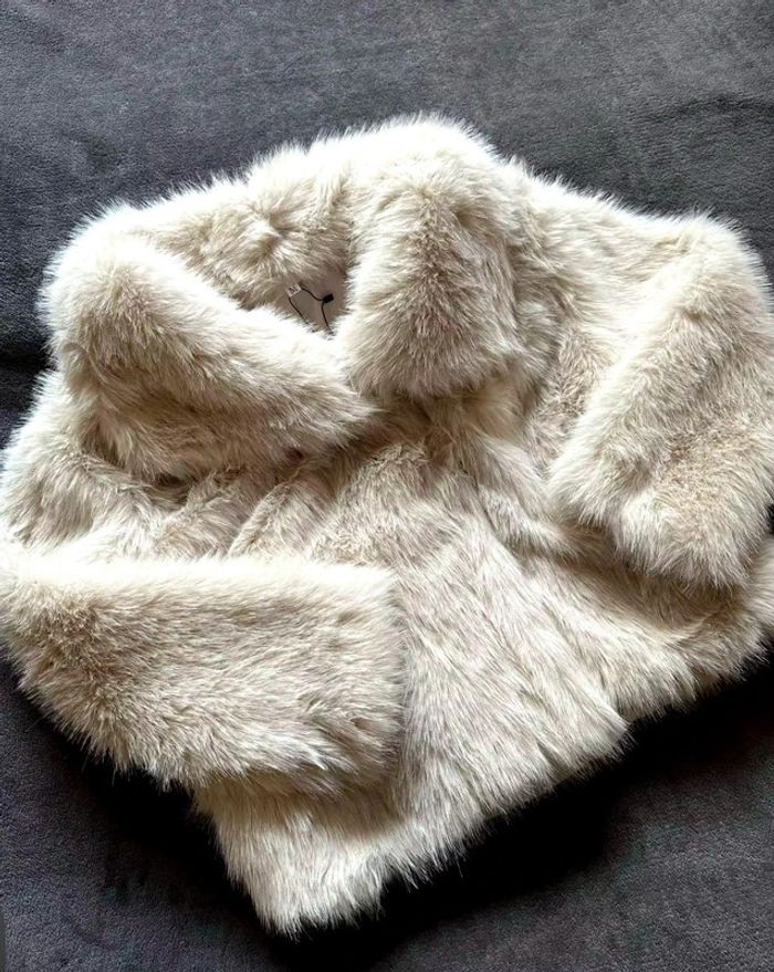 Grosse Veste manteaux en fausse Fourrure beige style Zara style vintage taille M