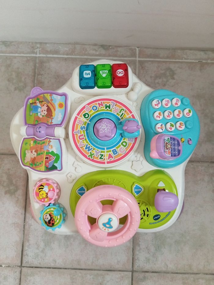 Table d'activités VTech