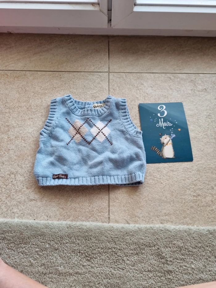 Pull 3 mois petit pivat