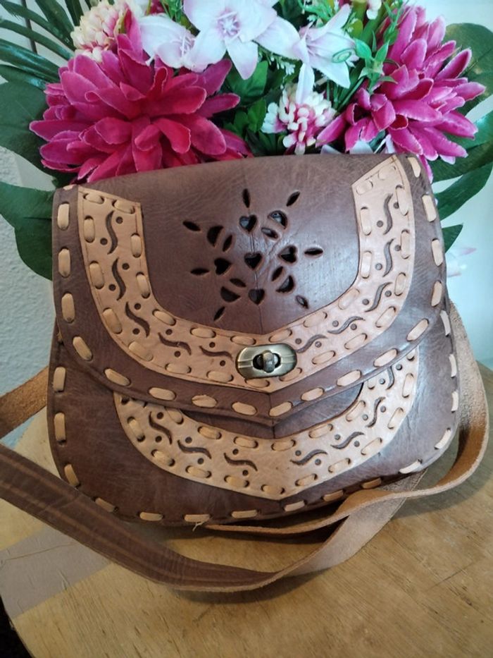Sac à bandoulière marocain neuf en cuir de vachette