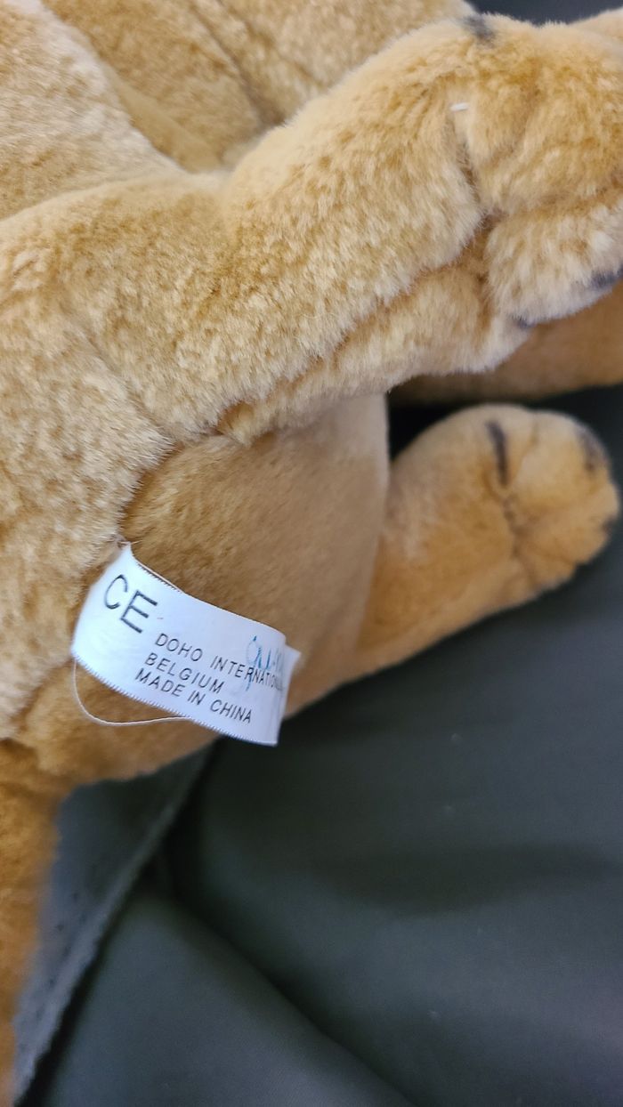 Peluche chien type carlin - photo numéro 2