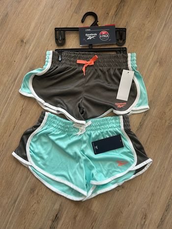 Short fille taille 10 ans 