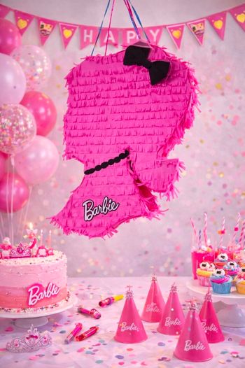 Pinatas anniversaire fille barbie