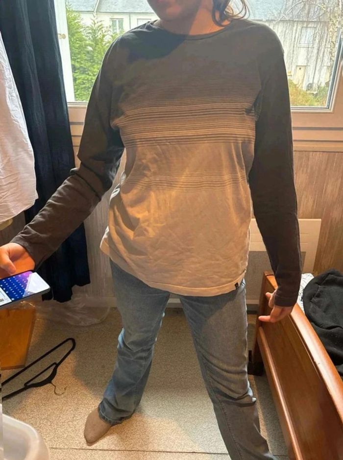 T shirt manche longue taille 42