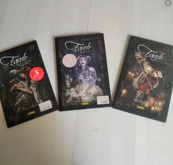 3 livres artbooks Victoria Frances Favole