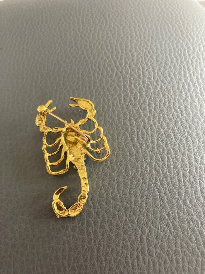 Broche scorpion - photo numéro 3