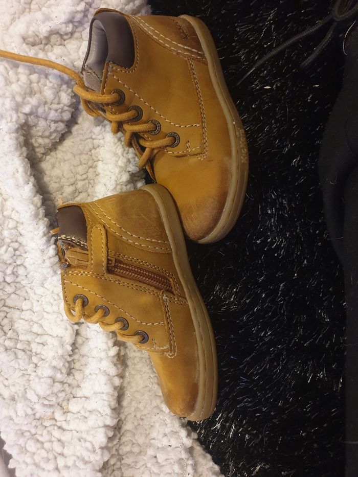 Chaussure kickers taille 23 - photo numéro 2