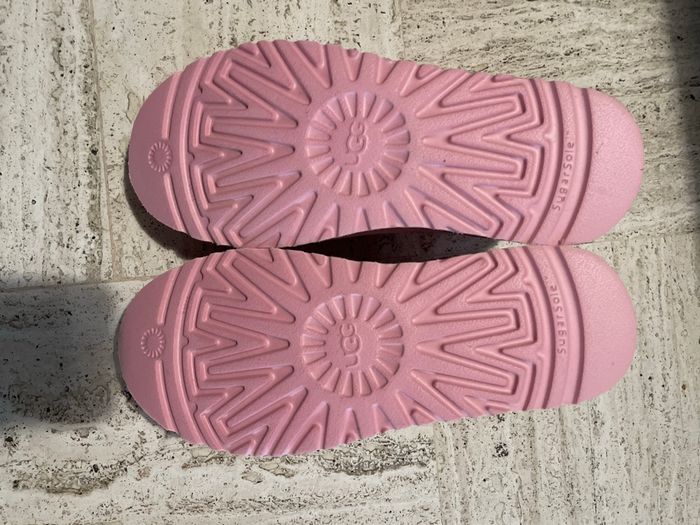 UGG Tazz Neuve - Taille 37, Tropical Pink Enfants - photo numéro 7