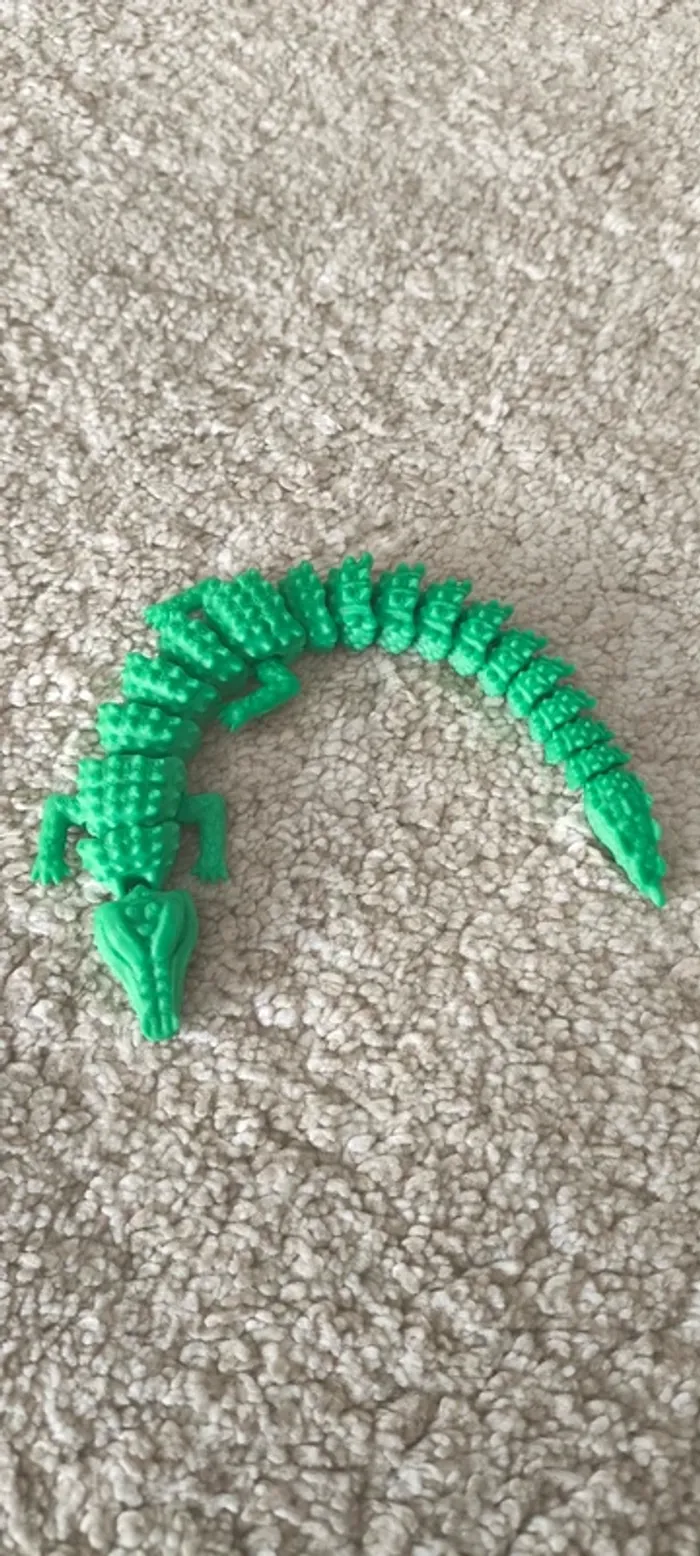 Crocodile articulé 22cm