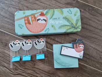 Lot de fournitures de bureau