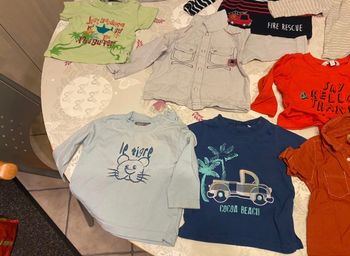 Lot de T-shirt manche, longue et court, chemise taille six mois, marque orchestra etc