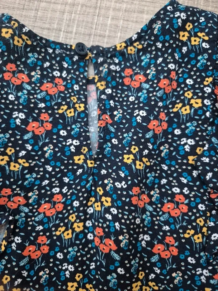 Robe Vertbaudet 6 ans comme neuve - photo numéro 3