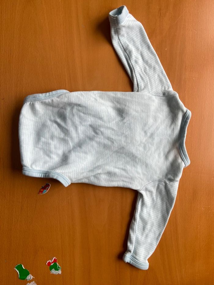 Body 1 mois - photo numéro 3