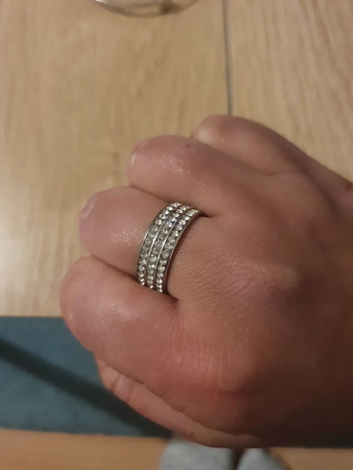 Bague en acier inoxydable avec zirconiums - photo numéro 2