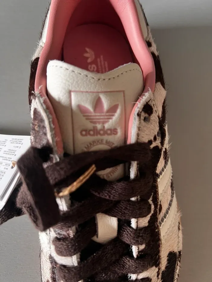 adidas Samba OG imprimé vache - photo numéro 12