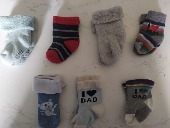 Bonnets, chaussettes ect.... - photo numéro 2
