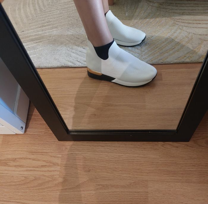 Basket chaussettes blanche et doré NEUVES - photo numéro 2