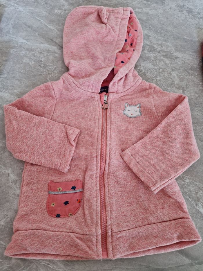 Lot vêtements fille 6 mois (43 pieces) - photo numéro 8