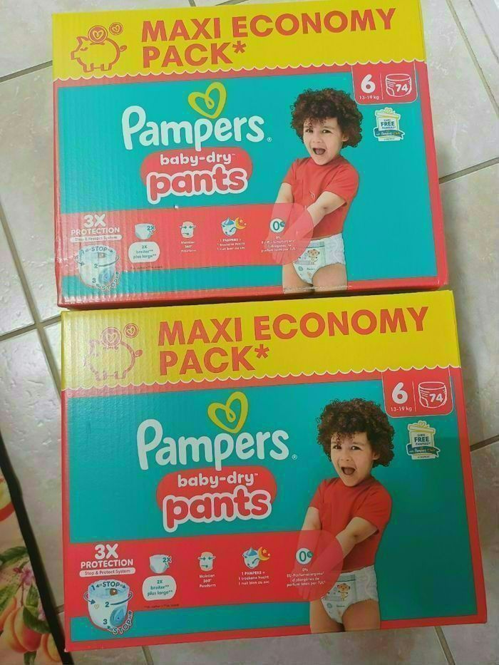 Deux cartons de couches pampers pants taille 6