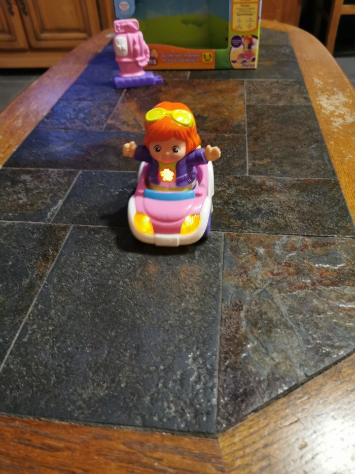 Tut tut copains Le cabriolet magique de Kate la pipelette - photo numéro 5