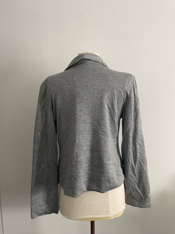 🌸jolie Blazer gris court Only taille 40🌸 - photo numéro 2