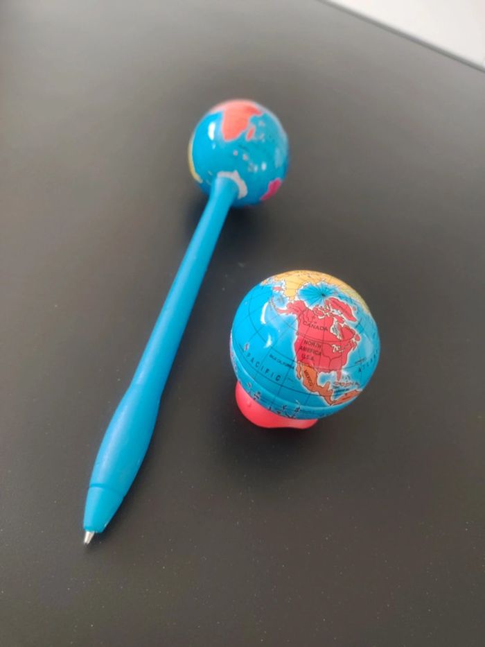 Ensemble globe terrestre - photo numéro 3