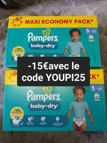 Deux cartons couche maxi economy couche Pampers taille  5 normal