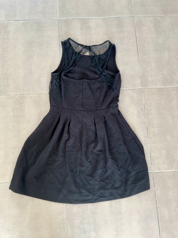 Robe noire taille 40 - photo numéro 2