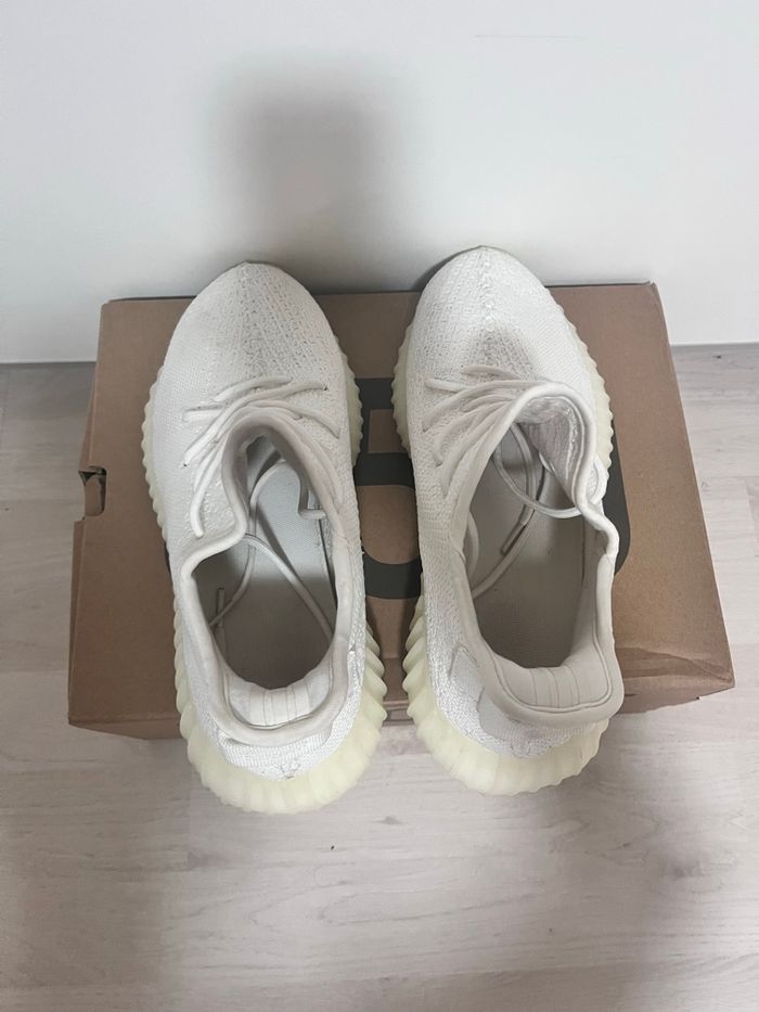 Yeezy 350 v2 triple White - photo numéro 3
