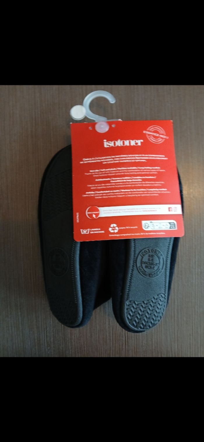 Chaussons femme noir  isotoner 35/36 - photo numéro 3
