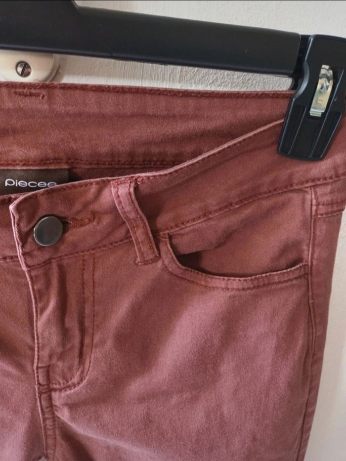 Jean Femme Bordeaux 🌺🌾 - photo numéro 3