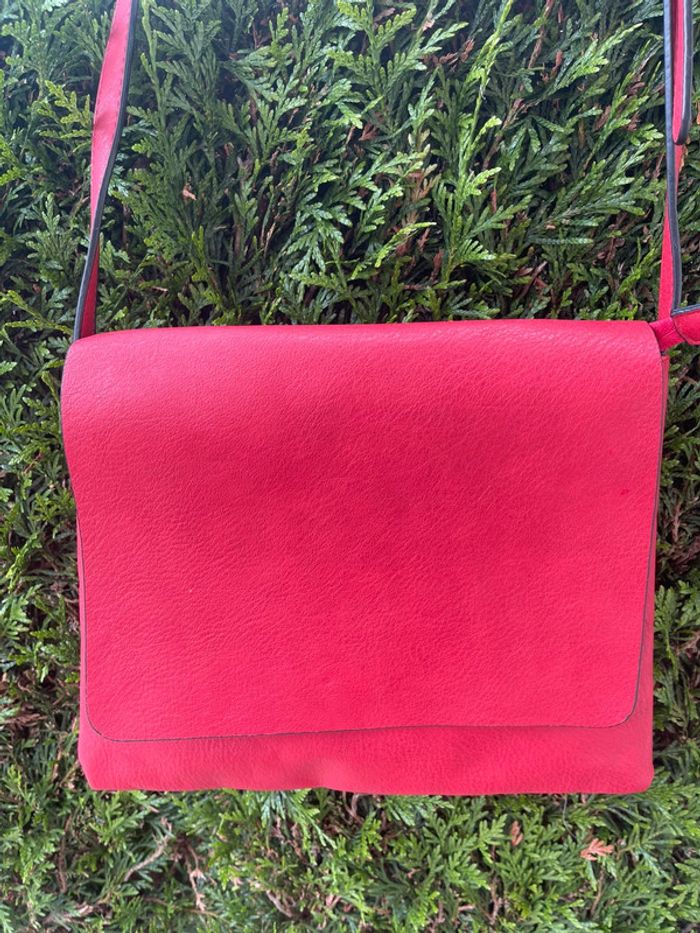 Sac rouge bandoulière neuf