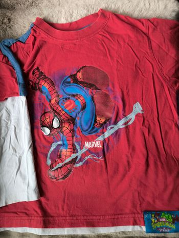 T-shirt manches longues Spider-Man 6 ans bon état épais