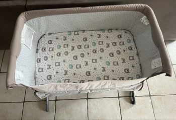 Cododo Chicco next to me