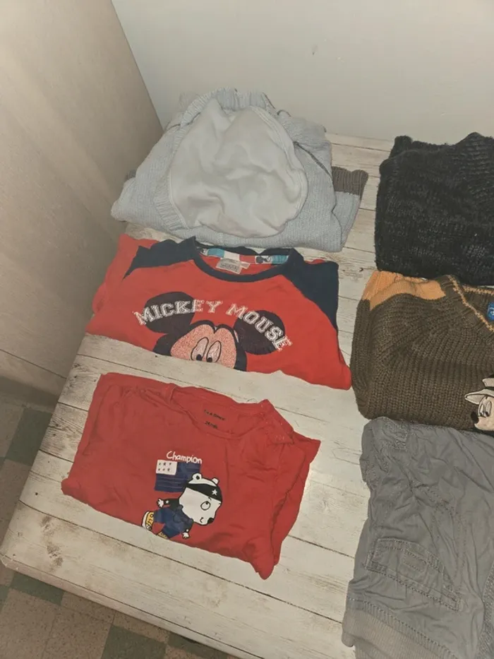 Gros lots de 24 mois garçons - photo numéro 5