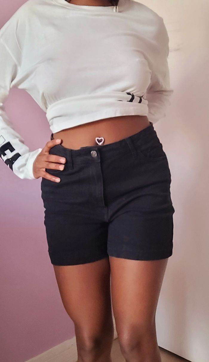 Lot short/ 2€ l'unité - photo numéro 4