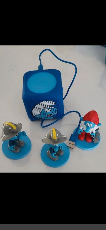 Audioconte schtroumpfs enceinte câble et 3 figurines