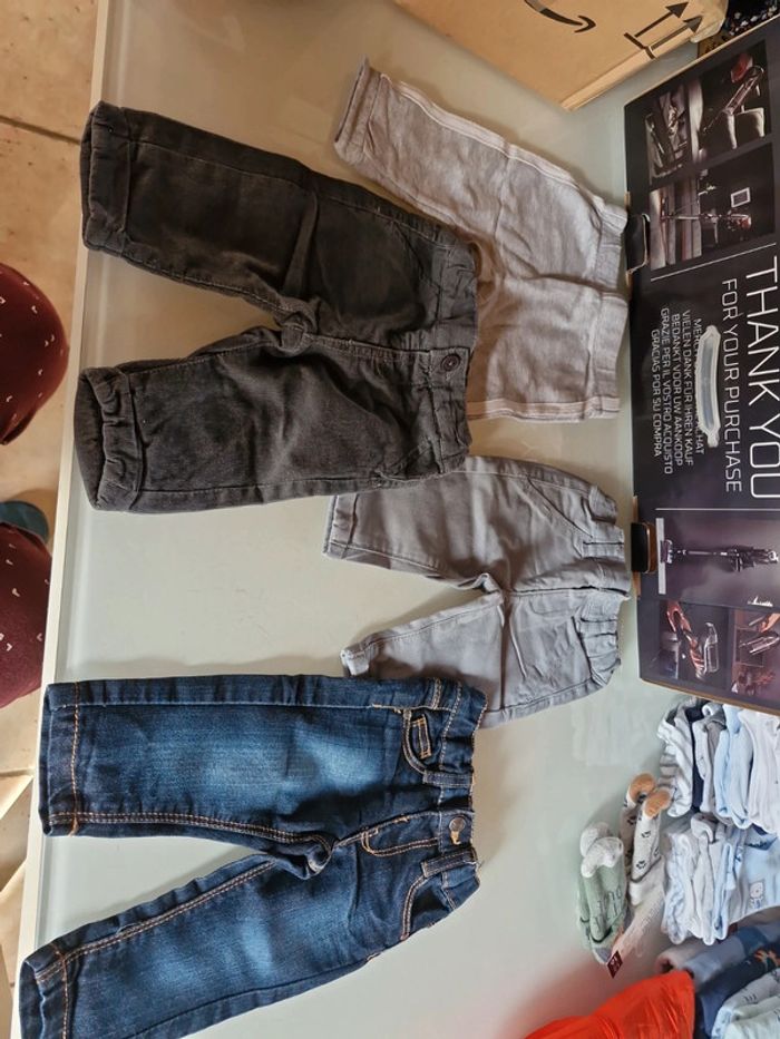 Lot 4 pantalons 3 mois