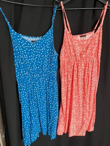 Lot de 2 robes maternité