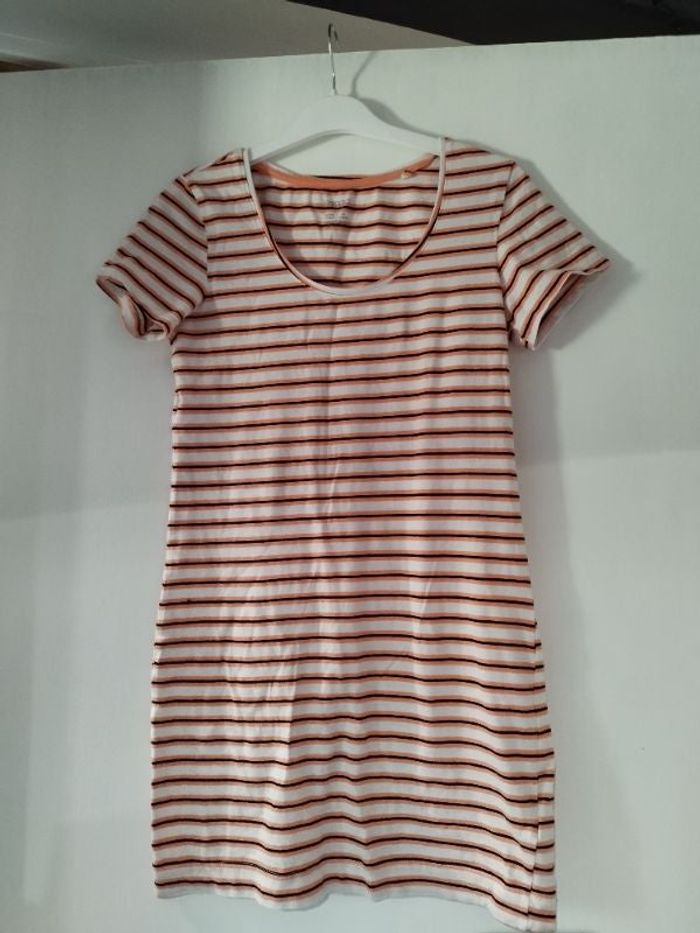 Robe courte