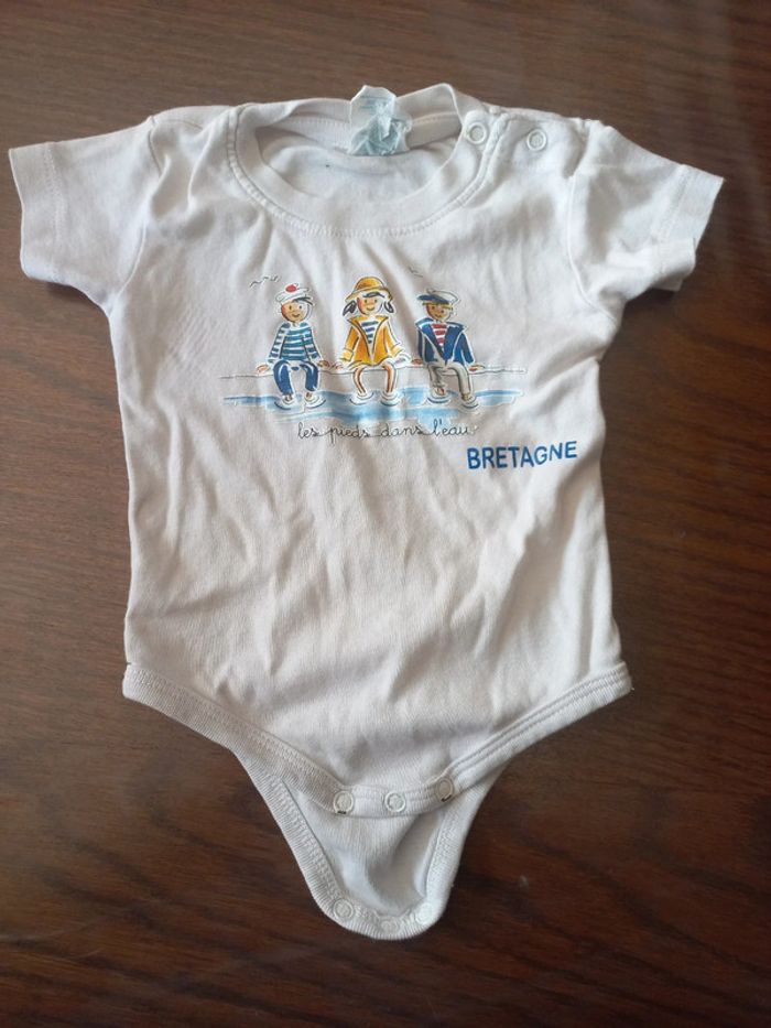 Body 6 mois Bretagne "les pieds dans l'eau"