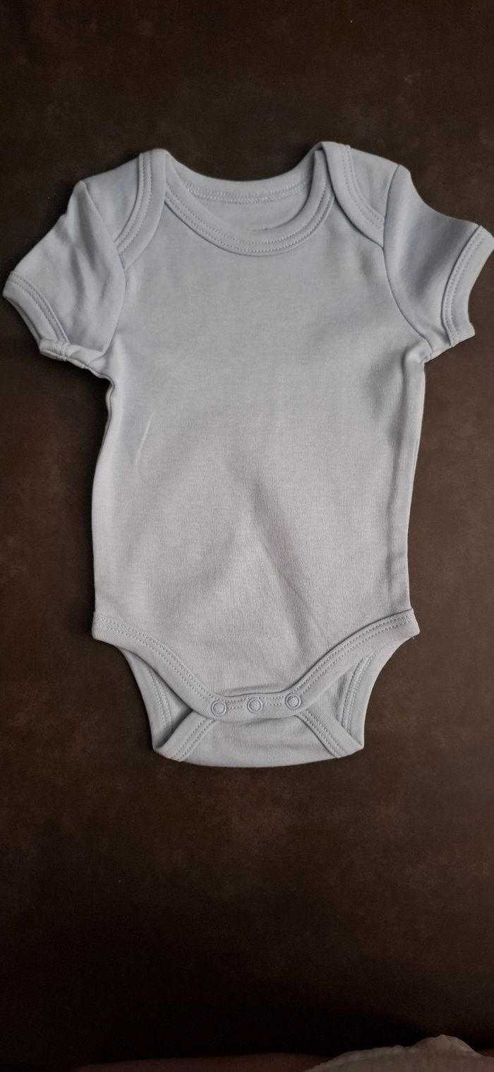Lot neuf de 5 bodies bodies bébé verbaudet - photo numéro 6