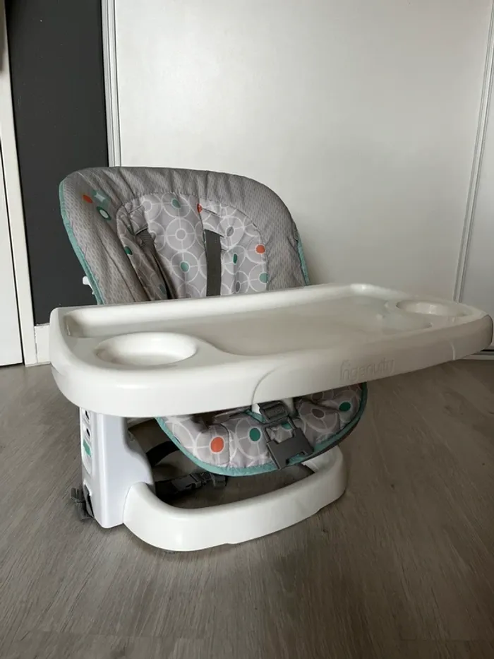 Réhausseur- transat- chaise haute