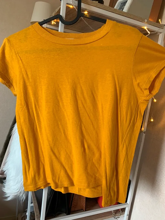 Tee-shirt à manches courtes jaune moutarde - photo numéro 3