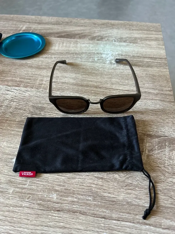 Lunette de soleil vans