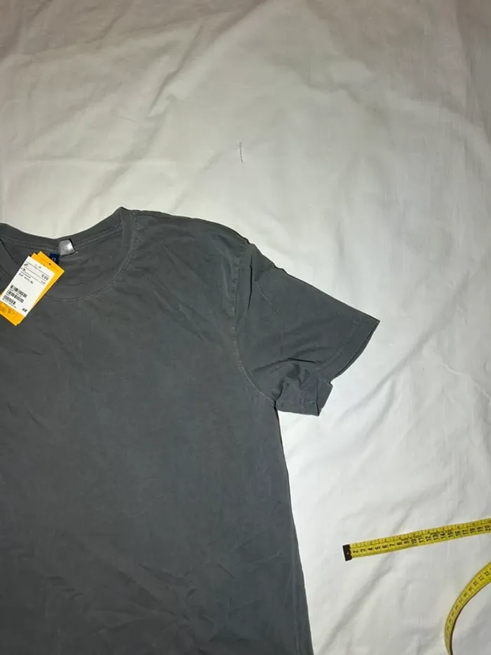 T-shirt gris h&m - photo numéro 2