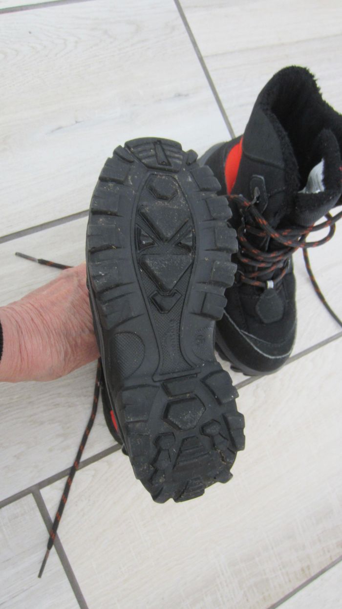 Chaussures de randonnée Quechua Snow 200 pointure 31 - photo numéro 2
