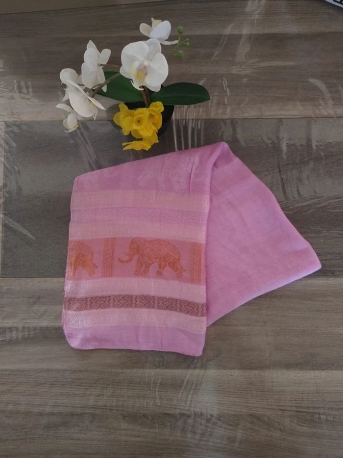 Foulard en soie - photo numéro 1