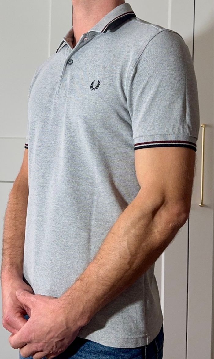 Polo Fred Perry gris taille S Excellent Etat