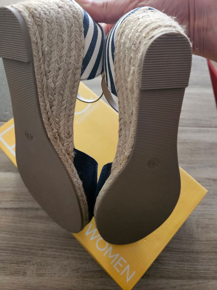 Chaussures T 41. - photo numéro 4